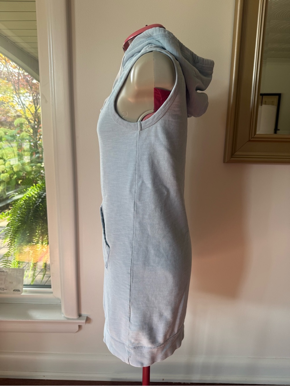 SLEEVELESS HOODIE MINI DRESS - Picture 4 of 11